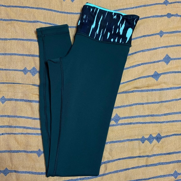 Lululemon High Rise Green Leggings - Picture 5 of 7